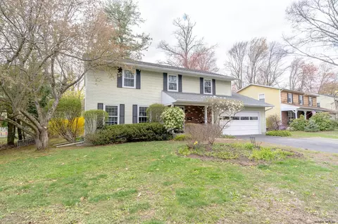 7 Wedge Rd, Delmar, NY 12054 photo 1