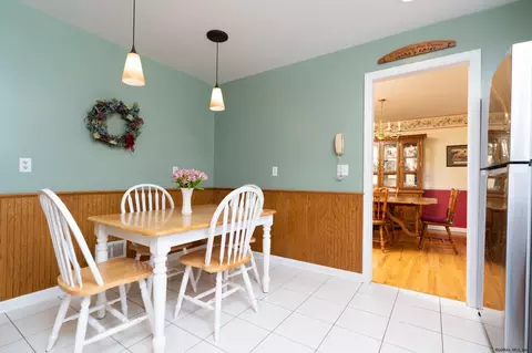 7 Wedge Rd, Delmar, NY 12054 photo 9
