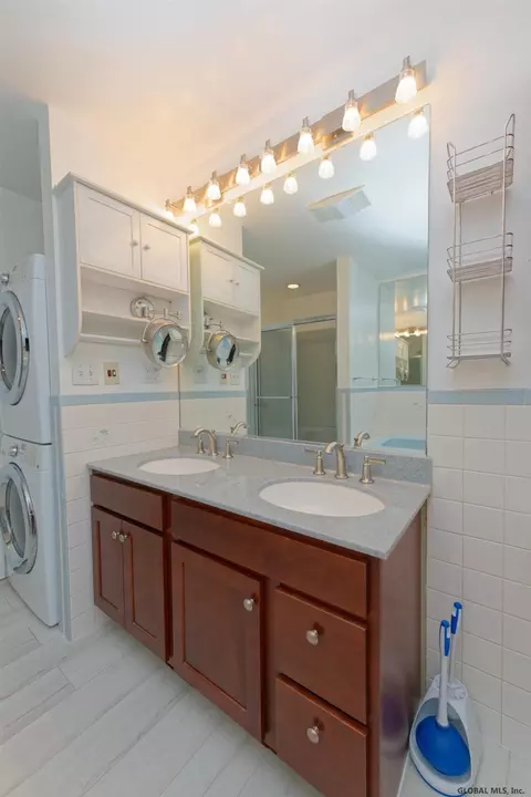 987 Burdeck St, Schenectady, NY 12306 photo 31