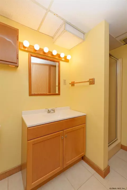 987 Burdeck St, Schenectady, NY 12306 photo 35