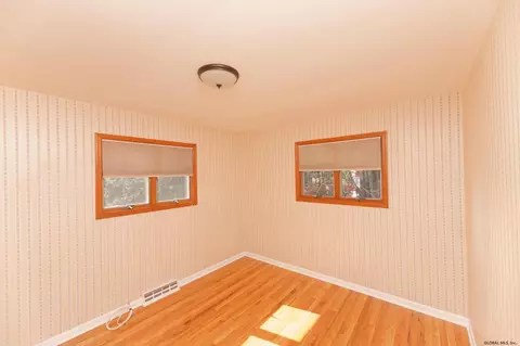 987 Burdeck St, Schenectady, NY 12306 photo 29