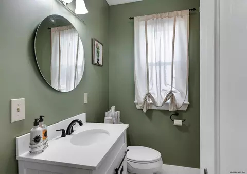 1274 Garner Ave, Schenectady, NY 12309 photo 18