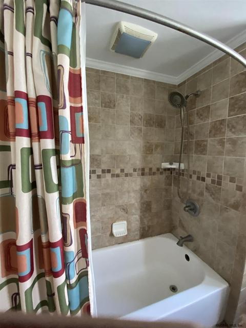 824 Decamp Ave, Schenectady, NY 12309 photo 33