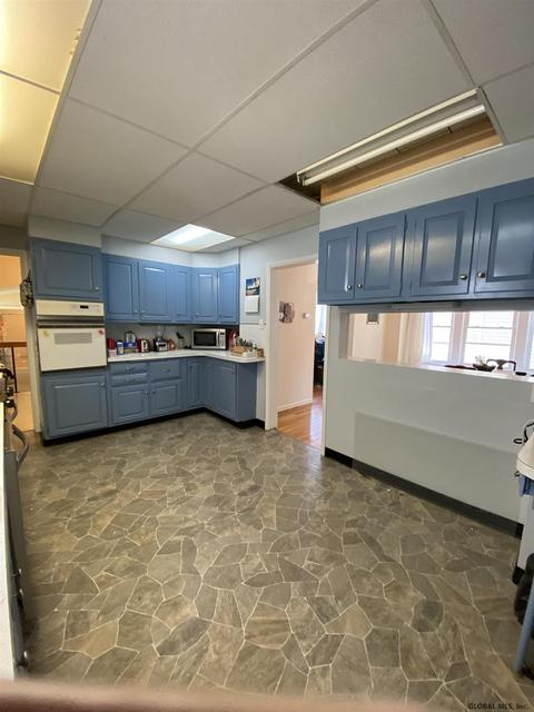 824 Decamp Ave, Schenectady, NY 12309 photo 20