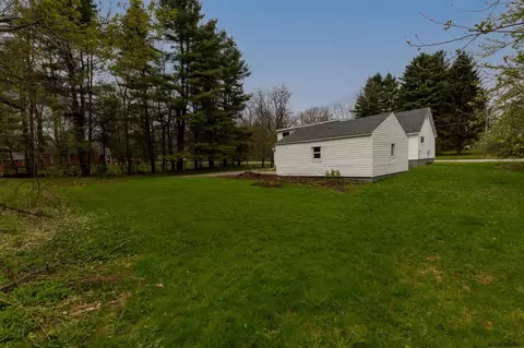 1662 County Highway 107, Amsterdam, NY 12010 photo 3