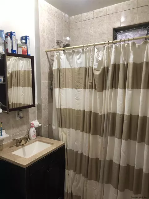 297 E 98th St, Brooklyn, NY 11212 photo 4