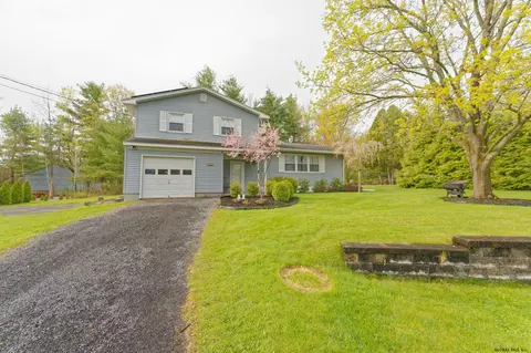 124 Bozenkill Rd, Altamont, NY 12009 photo 4