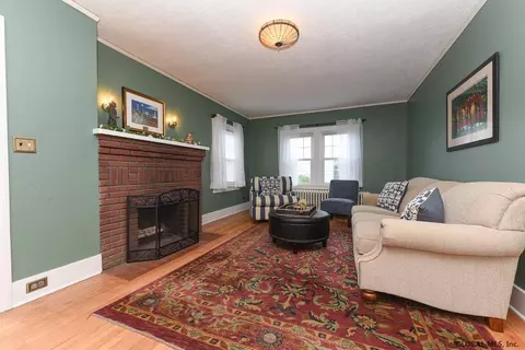 34 Roweland Ave, Delmar, NY 12054 photo 5
