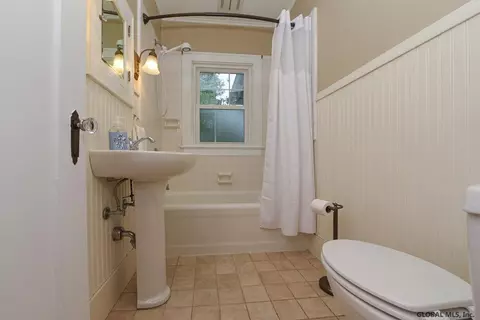 34 Roweland Ave, Delmar, NY 12054 photo 15