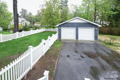 34 Roweland Ave, Delmar, NY 12054 photo 23