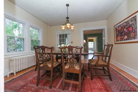 34 Roweland Ave, Delmar, NY 12054 photo 9