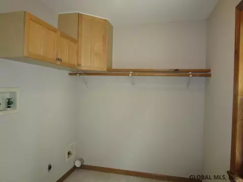 2 Pine Brook Dr, Ballston Spa, NY 12020 photo 6