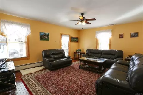 5 Asprion Rd, Glenmont, NY 12077 photo 16
