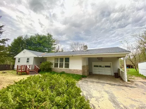 334 W Maple St, Corinth, NY 12822 photo 1