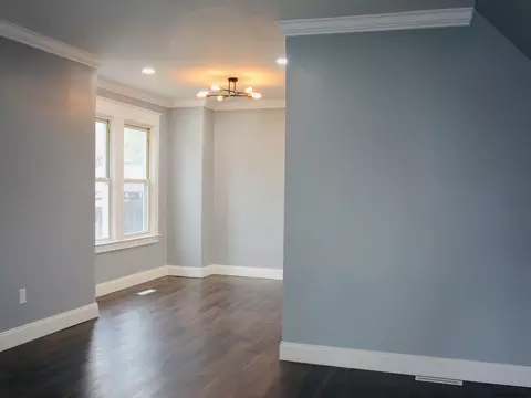 23 Frank St, Schenectady, NY 12304 photo 2