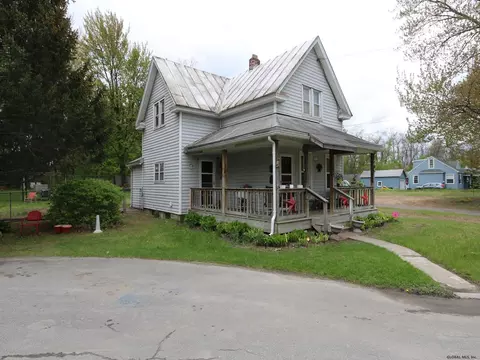 1935 Tower Ave, Schenectady, NY 12304 photo 2