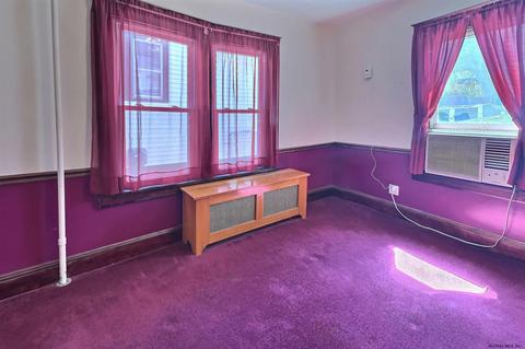 16 Cornell St, Schenectady, NY 12304 photo 6