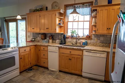 412 Crommie Rd, Cobleskill, NY 12043 photo 42