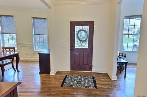 15 Chester Dr, Waterford, NY 12188 photo 5