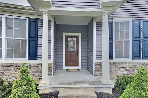 15 Chester Dr, Waterford, NY 12188 photo 2