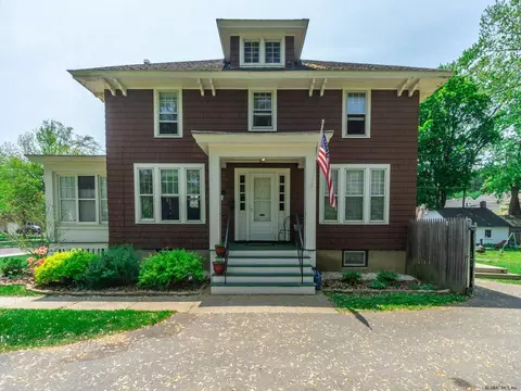 781 Wright Ave, Schenectady, NY 12309 photo 1