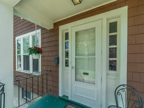 781 Wright Ave, Schenectady, NY 12309 photo 2