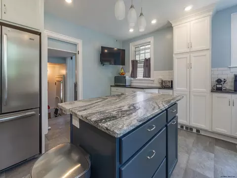 781 Wright Ave, Schenectady, NY 12309 photo 24
