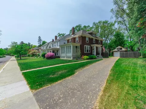 781 Wright Ave, Schenectady, NY 12309 photo 7