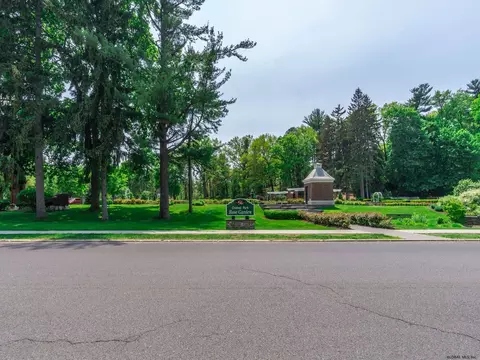 781 Wright Ave, Schenectady, NY 12309 photo 57