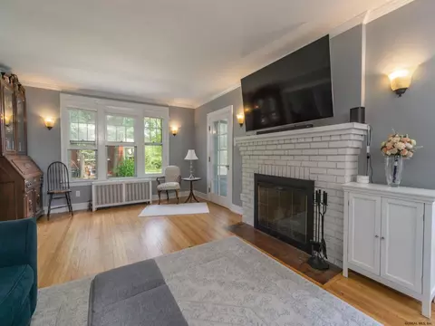 781 Wright Ave, Schenectady, NY 12309 photo 11