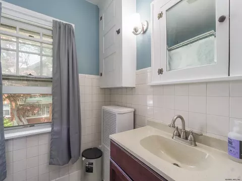 781 Wright Ave, Schenectady, NY 12309 photo 47