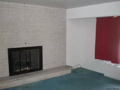 2834 Ford Ave, Schenectady, NY 12306 photo 5