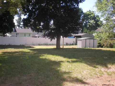 2834 Ford Ave, Schenectady, NY 12306 photo 2