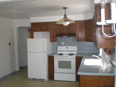 2834 Ford Ave, Schenectady, NY 12306 photo 7