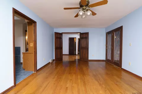 10 Coventry Rd, Glenmont, NY 12077 photo 24