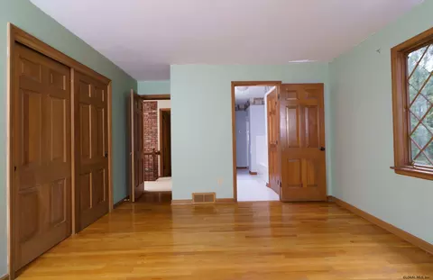 10 Coventry Rd, Glenmont, NY 12077 photo 32