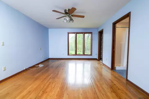 10 Coventry Rd, Glenmont, NY 12077 photo 19