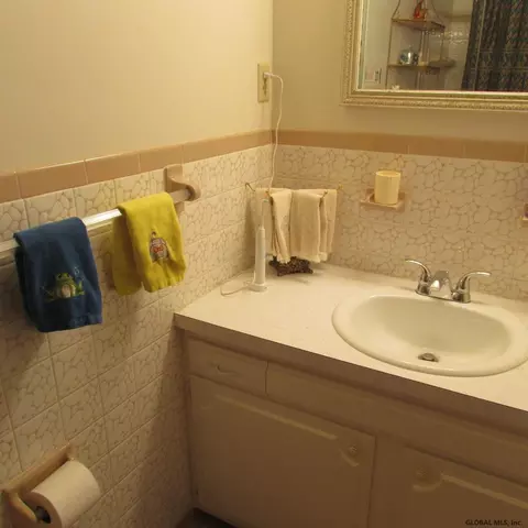 74 Tampa Ave, Albany, NY 12203 photo 23