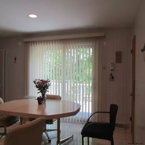 74 Tampa Ave, Albany, NY 12203 photo 11