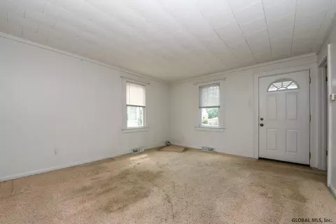 2533 Third Ave, Schenectady, NY 12303 photo 4