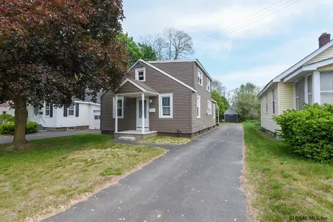 2533 Third Ave, Schenectady, NY 12303 photo 3
