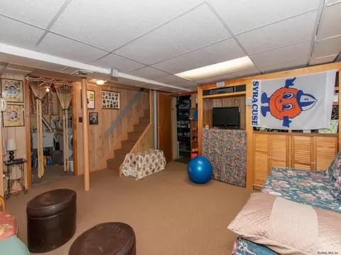 2576 Putnam St, Schenectady, NY 12304 photo 38