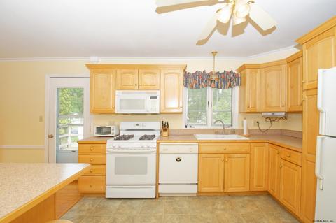 133 Birch La, Schenectady, NY 12302 photo 25