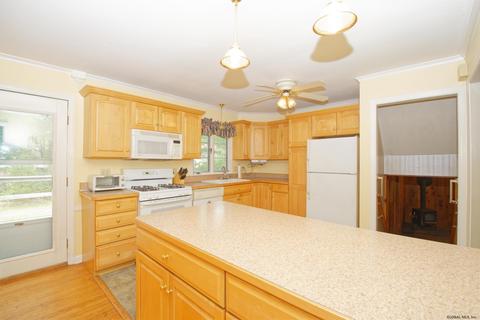 133 Birch La, Schenectady, NY 12302 photo 24