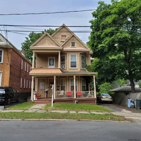 955 Park Ave, Schenectady, NY 12308 photo 1