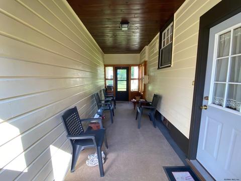 11 Birch La, Schenectady, NY 12302 photo 4