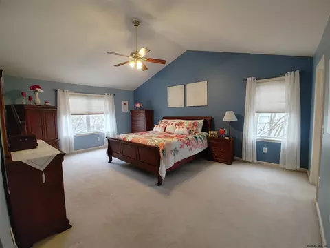 85 Hasgate Dr, Delmar, NY 12054 photo 9