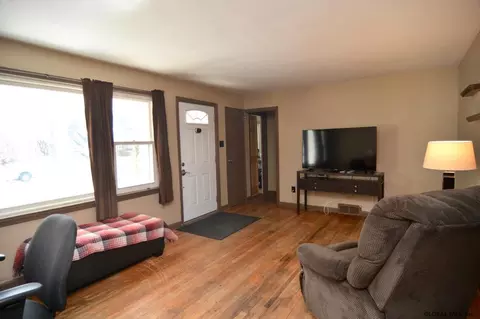 87 Elliott Ave, Schenectady, NY 12304 photo 17