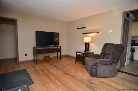 87 Elliott Ave, Schenectady, NY 12304 photo 16