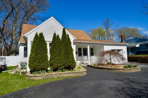 87 Elliott Ave, Schenectady, NY 12304 photo 2